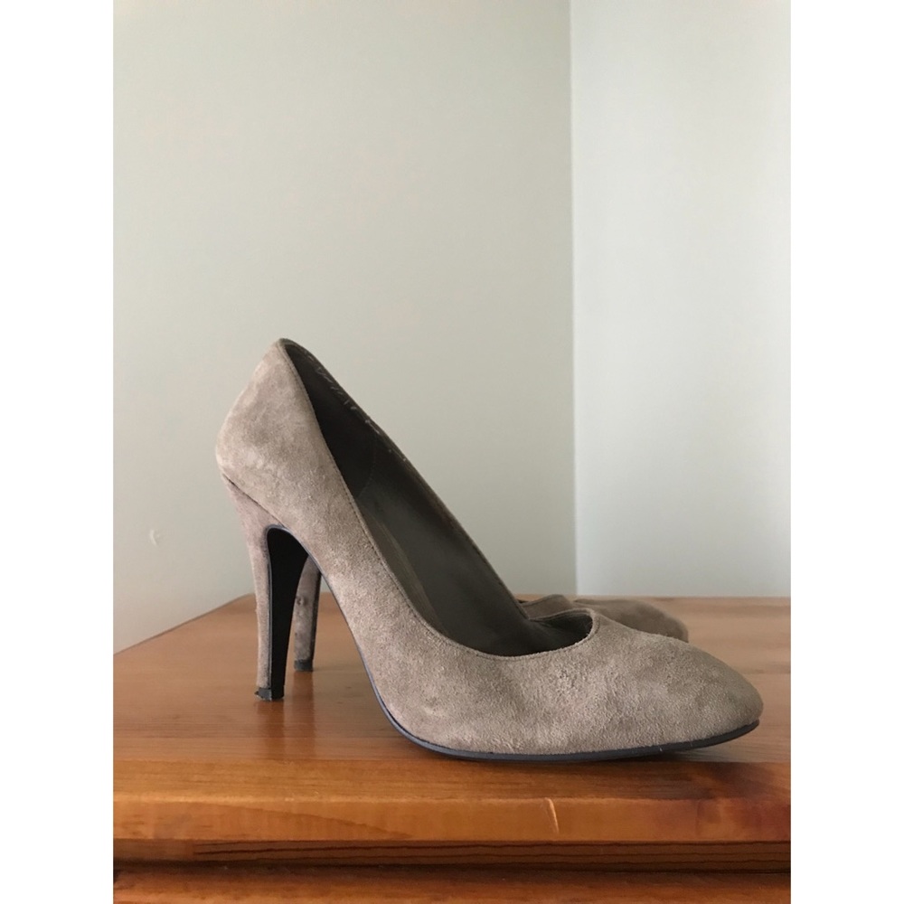 Beige suede heels